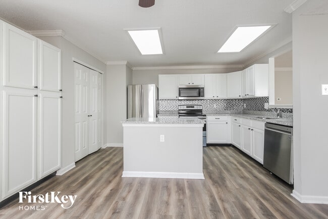 Photo - 2197 Westmere Dr