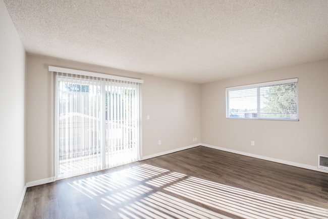 Puerta corrediza de vidrio - Tree Pointe