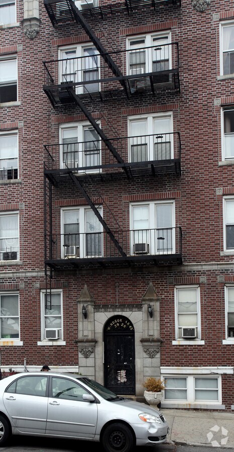 Windsor Arms - Windsor Arms