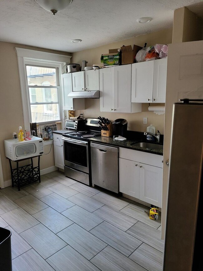 Photo - Rare 3 bed 2 bath in the North End... DON'T MISS OUT!!!