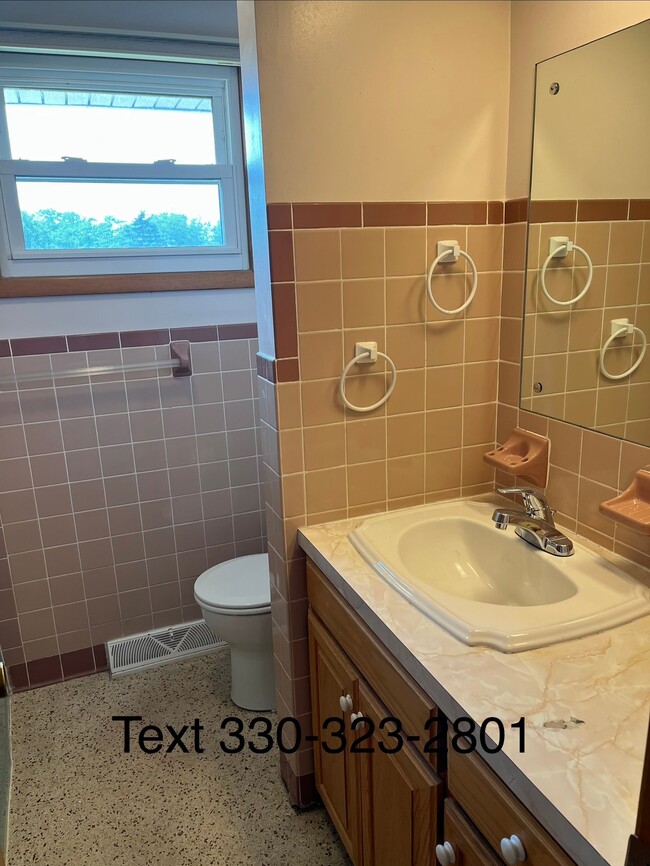 Photo - 371 25th St SE