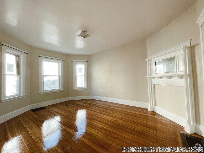 Building Photo - 6 Taft St Rental