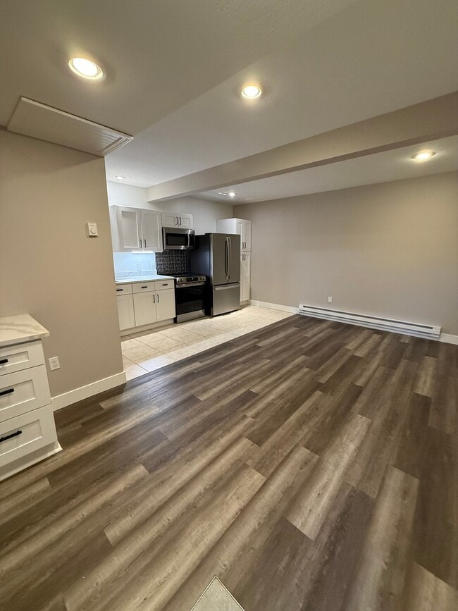 Photo - 403 W Main St Unit B