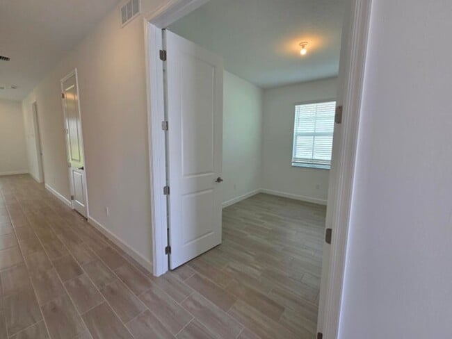 Photo - 5690 Divine Dr