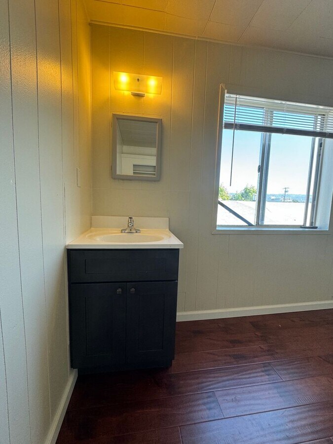 Photo - 1715 Park St Unit 1715 Park St #6 - LU