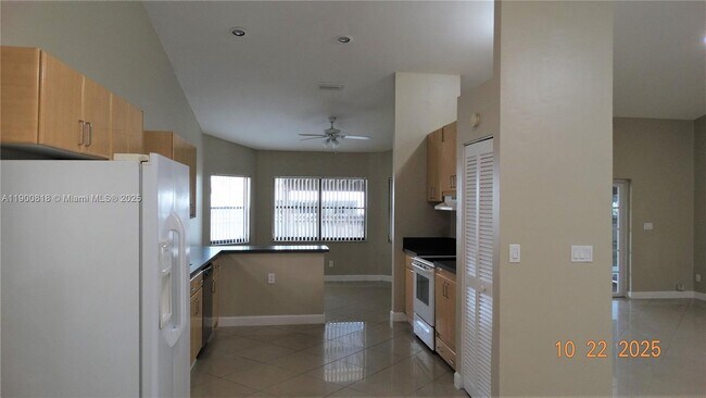 Photo - 219 SE 8th St