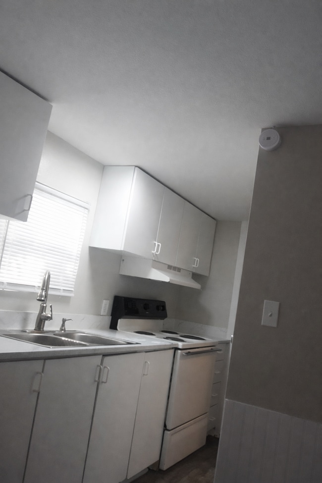 Building Photo - 15101 N 15th St