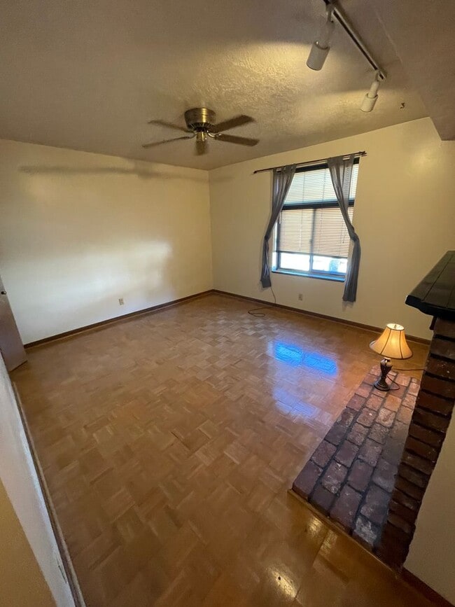 Photo - Mt. Washington 2bed/1bath!!! Unit Second Floor