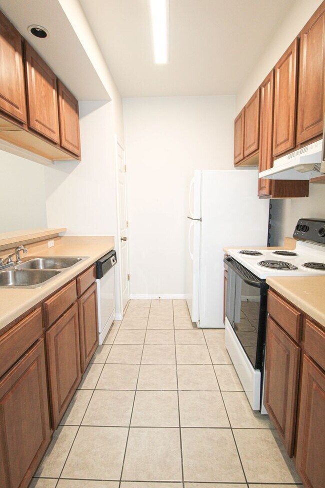 Photo - 530 Dukeway Dr Unidad 530 Dukeway  #3