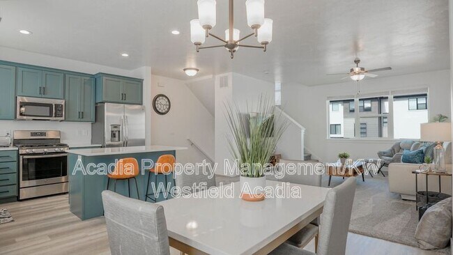 Photo - 429 Willow Leaf Rd