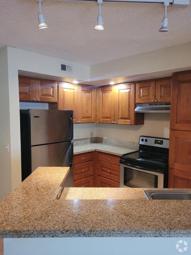 Building Photo - 1401 Village Blvd Unit 125 Rental