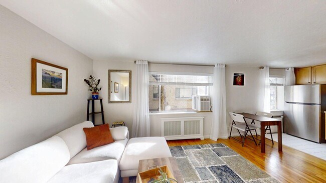 Photo - 1190 Clermont St Unidad B101