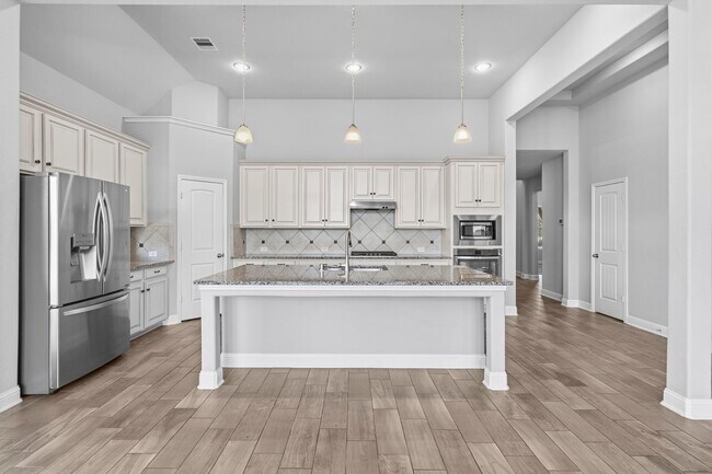 Photo - 18611 Navarro Branch Dr