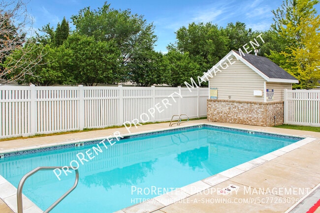 Photo - 926 N 1125 W