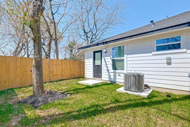 Photo - 7339 Krueger Rd