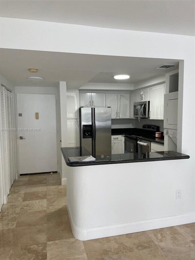 3731 N Country Club Dr Unit 323