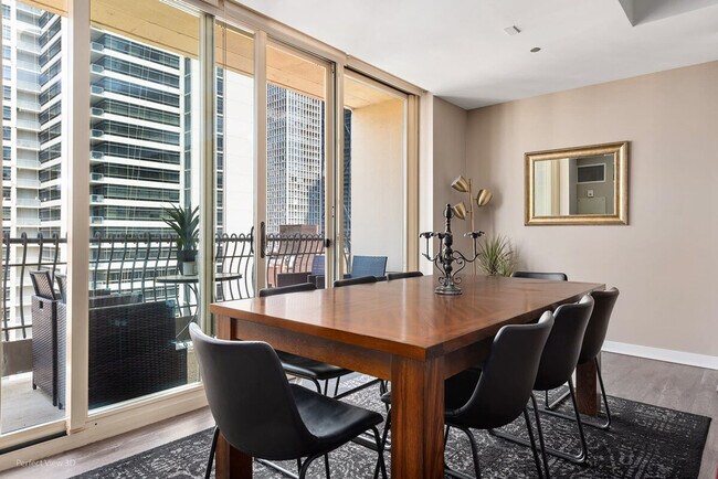 Photo - 45 E Chicago Ave Unit ID1029614P