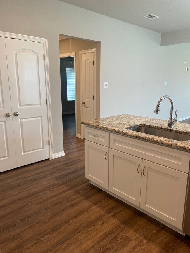 Photo - Affordable Brick Home located in the heart of Burleson!