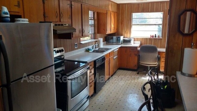 Photo - 102 Eastwood Dr