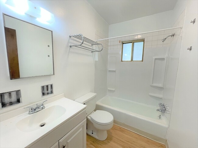 Photo - 6350 Forward Ave Unidad 16