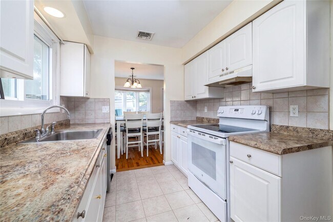 Photo - 37 Hickory Rd