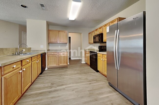 Photo - 5013 Springdale Dr