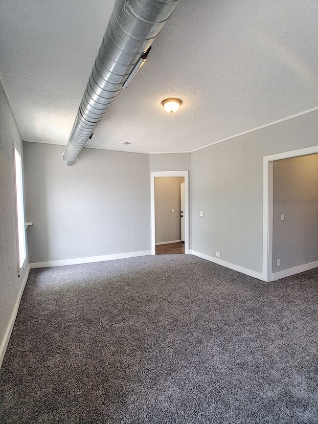 702-704-704 18th Ave Unidad 702 - Apt 1
