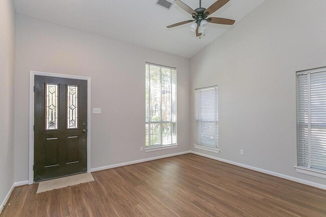 Photo - 6 Tranquil Glade Pl