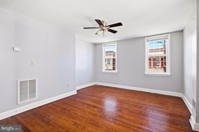 1821 Memphis St Unit 2