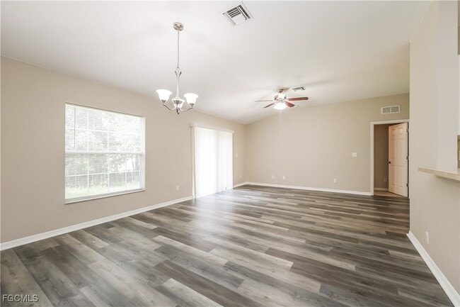 Photo - 458 Westdale Ave