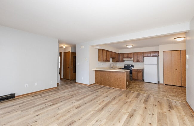 Building Photo - 603 Bakertown Dr