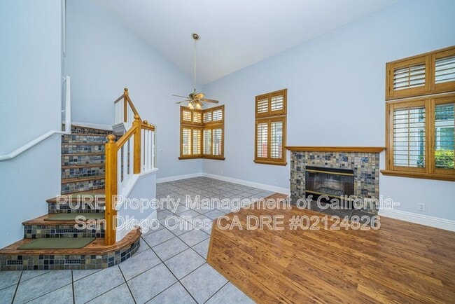 Photo - 574 Iona Ct