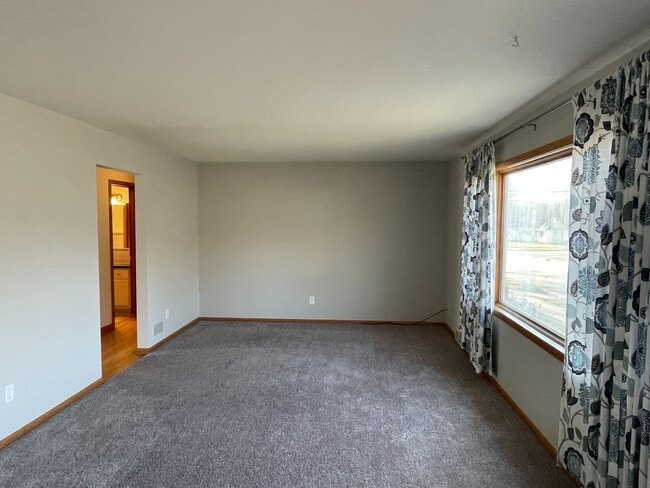 Photo - Three Bedroom Home in NE Rochester MN
