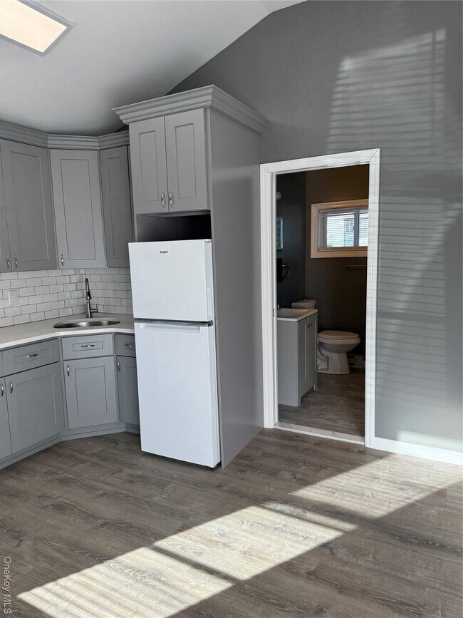 Photo - 21 Collegeview Ave Unit 21-11