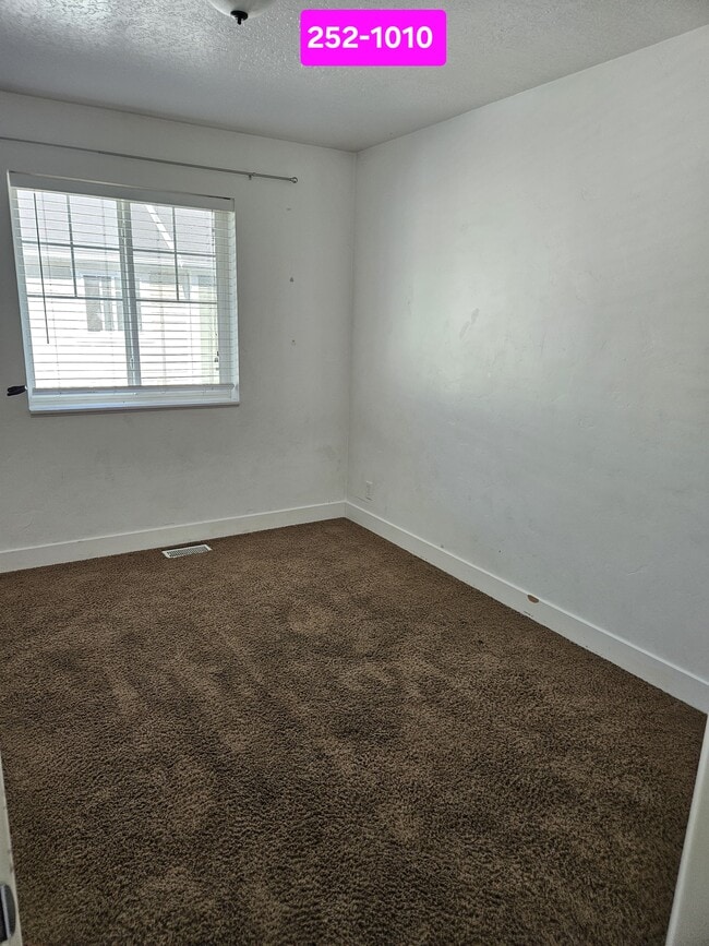 Photo - 252 W 1010 S