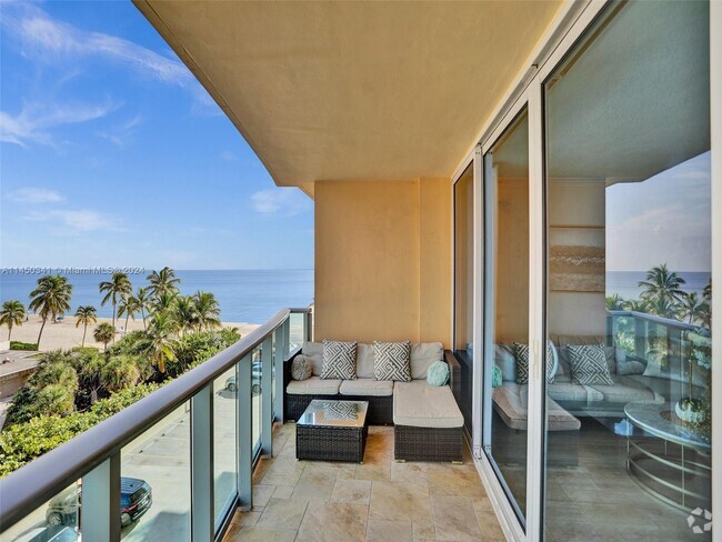 Building Photo - 2501 S Ocean Dr Unit 505 AVAILABLE NOW!!! Rental