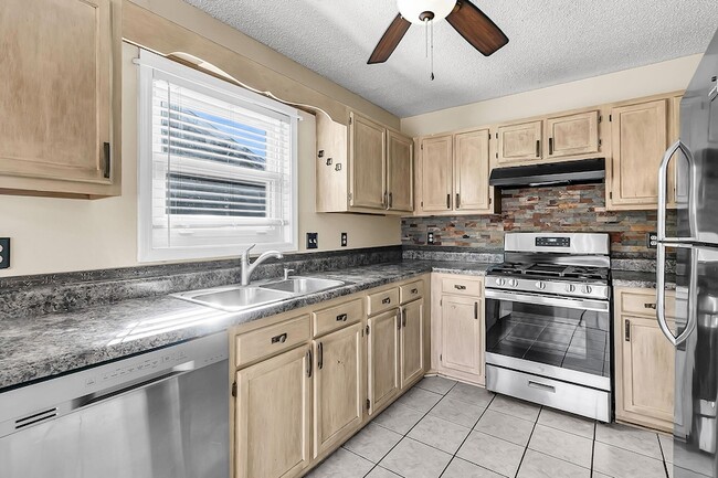 Photo - 111 Hopper Dr