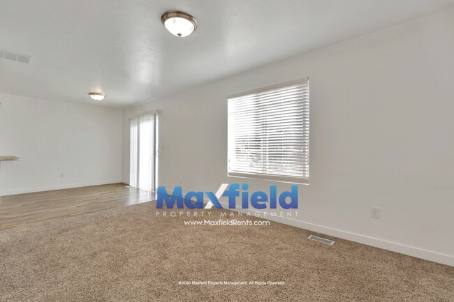 Photo - $1000 Off Rent -Townhouse Draper - 3 BD 2.5 BA 2 GA - 2250 Square Feet - New Carpet