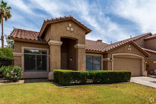 Building Photo - 5 Bedroom home in Chandler