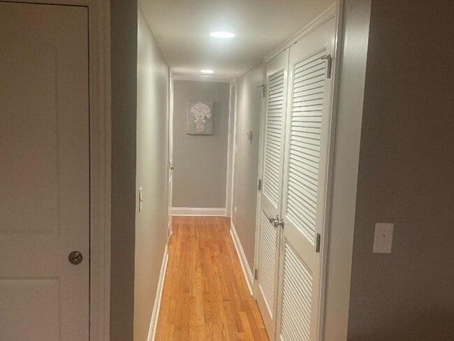 Photo - 3313 S Calumet Ave