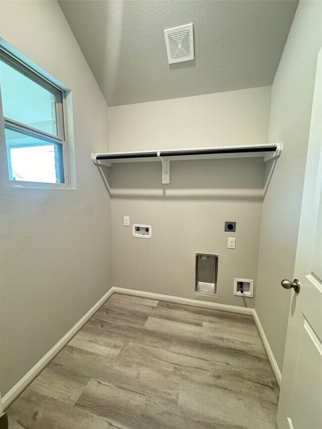 Photo - 19232 Hazel Firs Ln