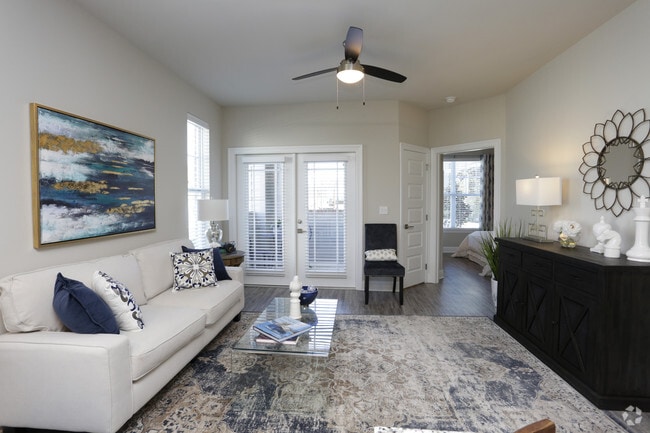 Silver Oaks Apartments