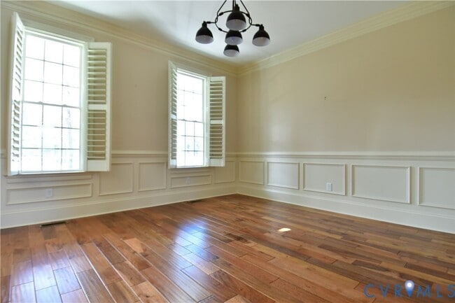 Photo - 12900 River Rd