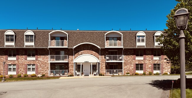 Building Photo - 510 Clubhouse Dr Unit 510