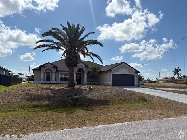 Building Photo - 421 NW 36th Ave Rental