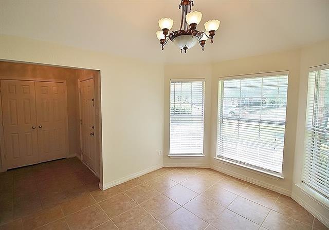 Photo - 809 Foxwood Ln