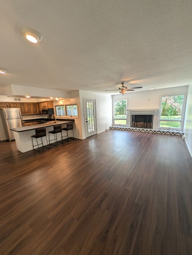 Photo - 3 Bedroom Home-Walking distance to Fairview Elementary