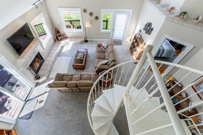 Photo - Lake Como Cozy Furnished Loft Available fo...