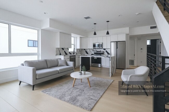 Photo - NEW CONSTRUCTION LUXURY 4 BED TOWNHOMES WITH ROOF DECKS Unidad #11814 1/2