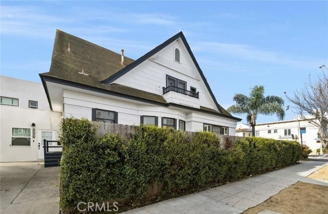 Photo - 456 Linden Ave